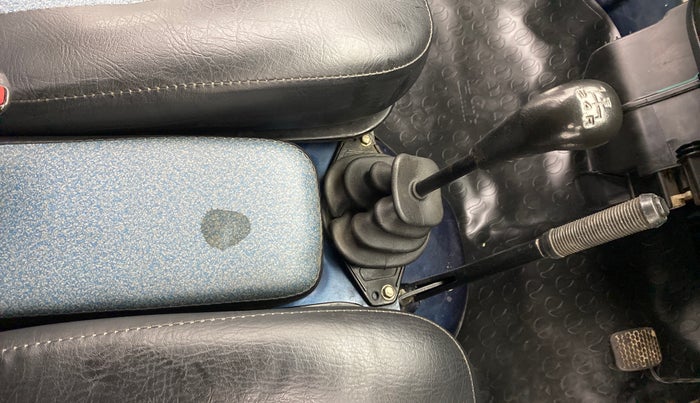 2014 Maruti OMNI E 8 STR, Petrol, Manual, 16,502 km, Gear Lever