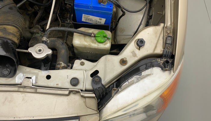 2011 Maruti Alto K10 LXI, Petrol, Manual, 49,658 km, Left headlight - Clamp has minor damage