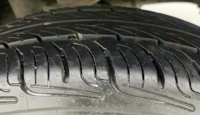 2011 Maruti Alto K10 LXI, Petrol, Manual, 49,658 km, Right Rear Tyre Tread
