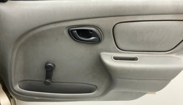 2011 Maruti Alto K10 LXI, Petrol, Manual, 49,658 km, Driver Side Door Panels Control