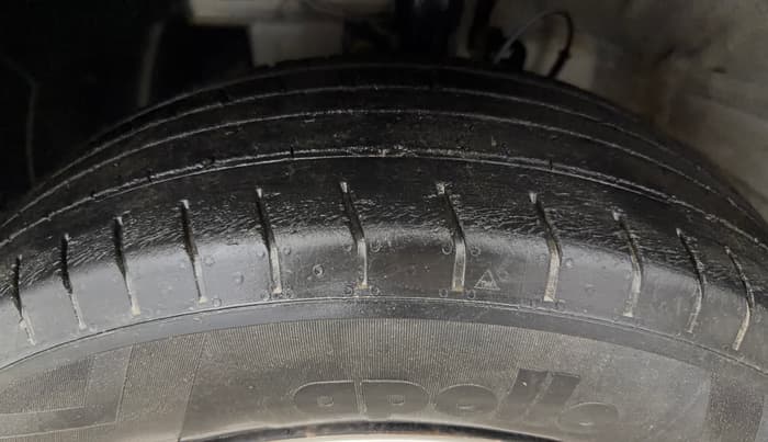 2020 Hyundai VENUE S 1.2, Petrol, Manual, 35,081 km, Left Front Tyre Tread