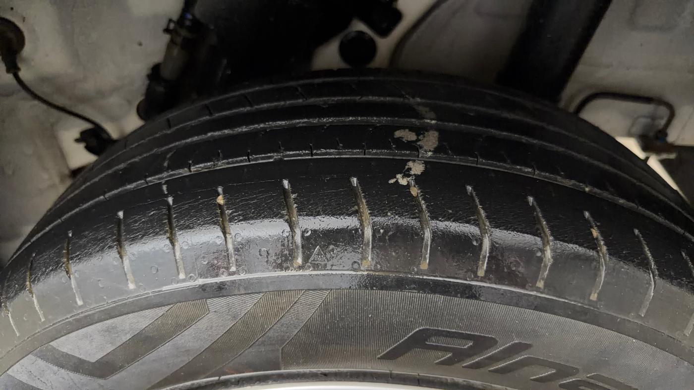 2020 Hyundai VENUE S 1.2, Petrol, Manual, 35,126 km, Left Rear Tyre Tread