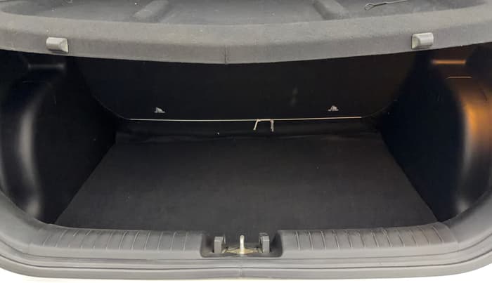 2020 Hyundai VENUE S 1.2, Petrol, Manual, 35,081 km, Boot Inside