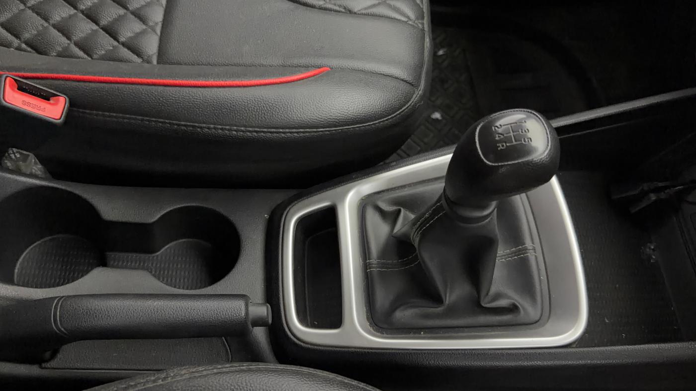 2020 Hyundai VENUE S 1.2, Petrol, Manual, 35,126 km, Gear Lever
