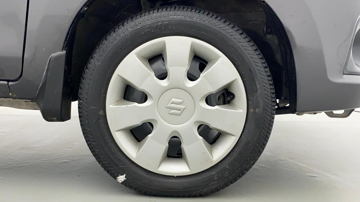 2019 Maruti Alto K10 VXI P, Petrol, Manual, 34,620 km, Right Front Wheel