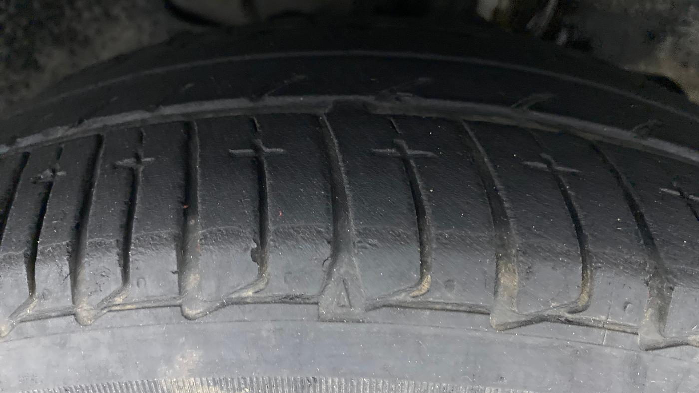 2019 Tata Tiago XZ+ 1.2 Revotron, Petrol, Manual, 19,602 km, Right Front Tyre Tread