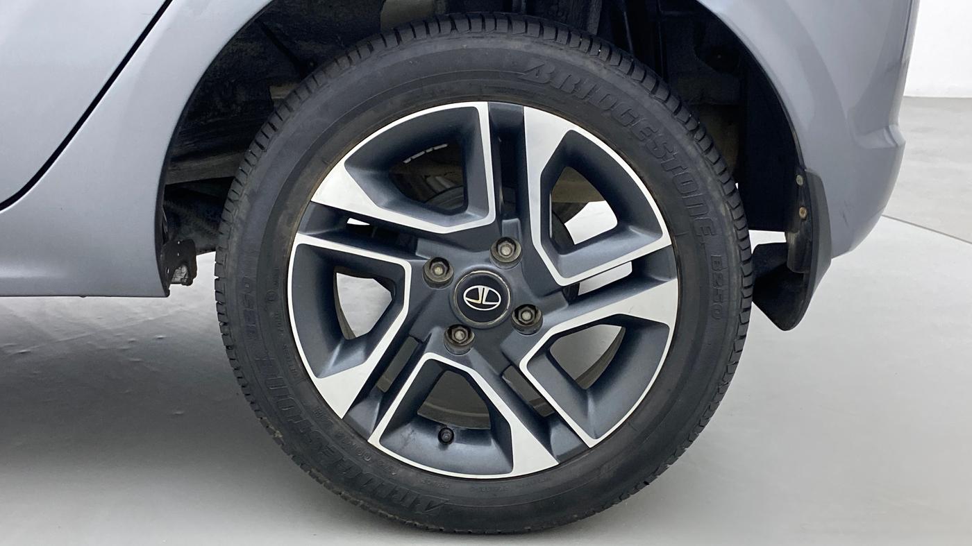 2019 Tata Tiago XZ+ 1.2 Revotron, Petrol, Manual, 19,602 km, Left Rear Wheel