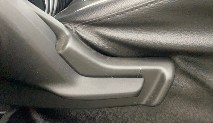 2023 Maruti IGNIS SIGMA 1.2, Petrol, Manual, 6,942 km, Driver Side Adjustment Panel