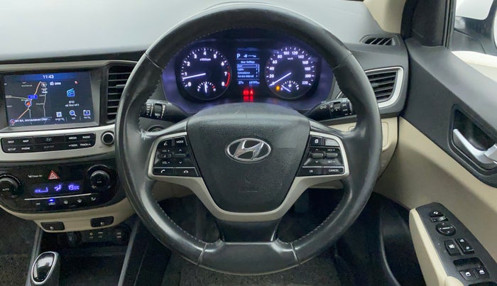 2017 Hyundai Verna 1.6 VTVT SX (O) AT, Petrol, Automatic, 64,423 km, Steering Wheel Close Up