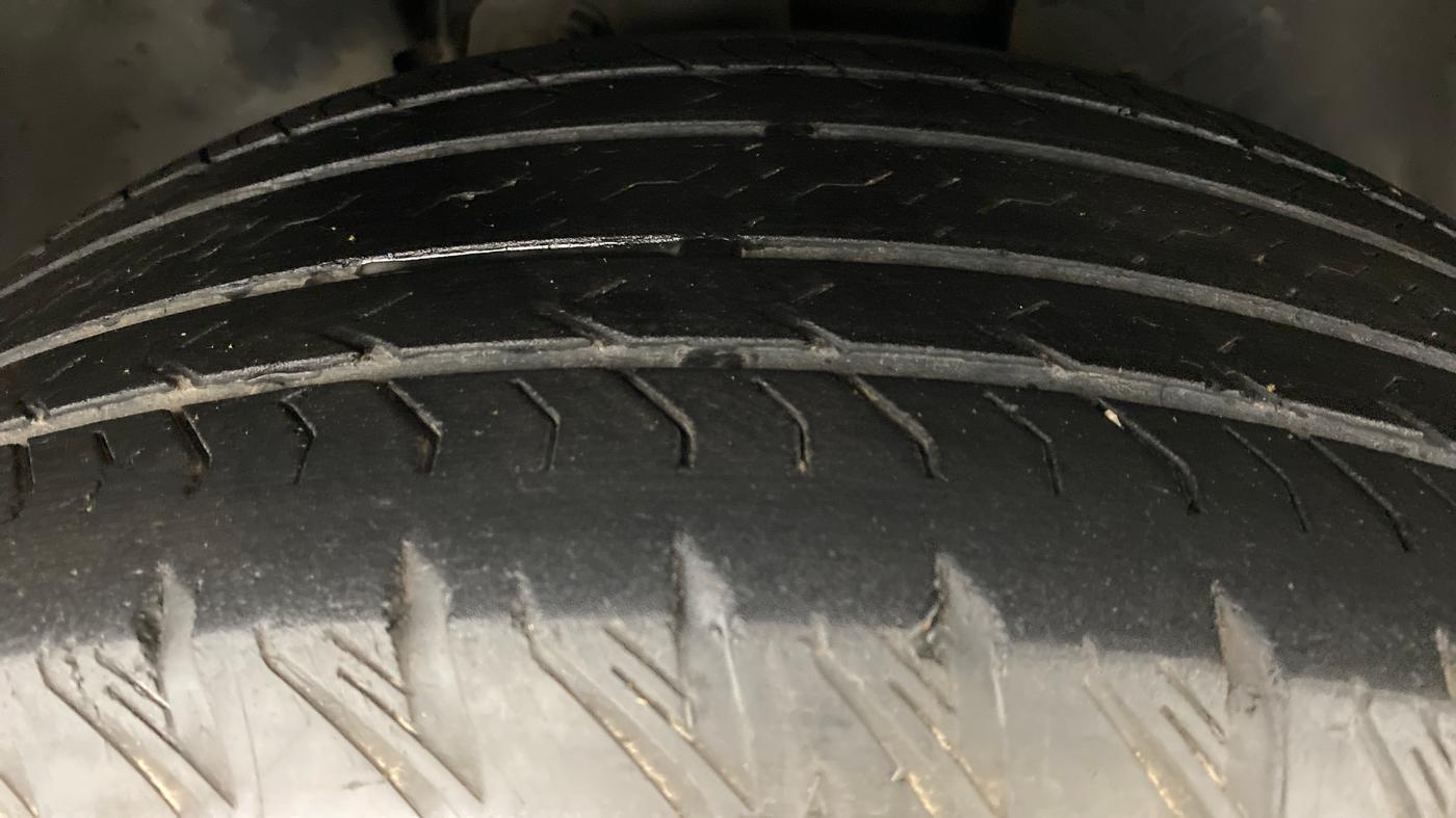 2021 Tata Safari XZ+ 2.0 KRYOTEC, Diesel, Manual, 56,710 km, Right Front Tyre Tread