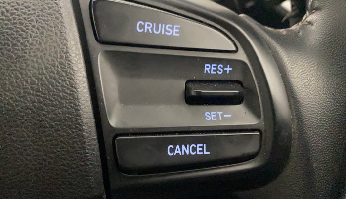 2020 Hyundai VENUE SX 1.5 CRDI, Diesel, Manual, 44,006 km, Adaptive Cruise Control