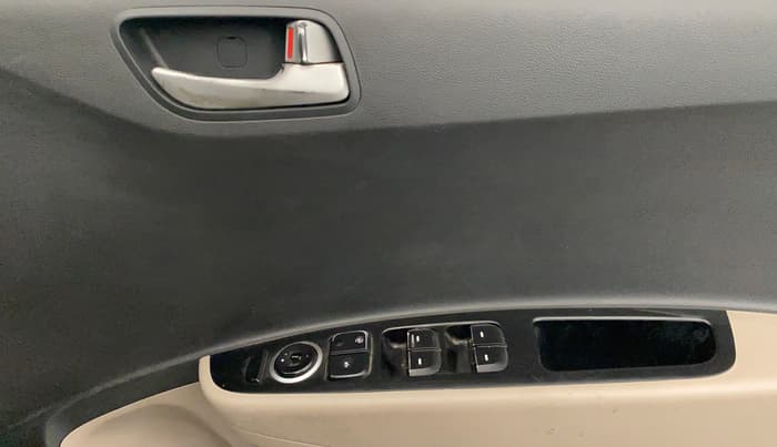 2014 Hyundai Xcent S (O) 1.2, Petrol, Manual, 68,427 km, Driver Side Door Panels Control