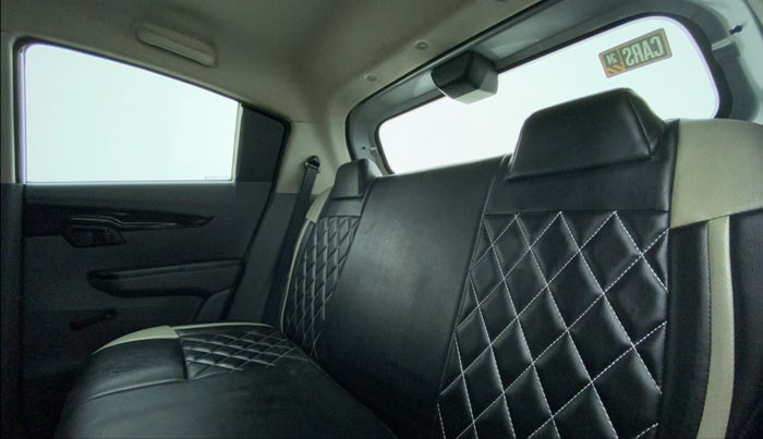2019 Mahindra KUV 100 NXT K2 P 6 STR, Petrol, Manual, 21,003 km, Right Side Rear Door Cabin