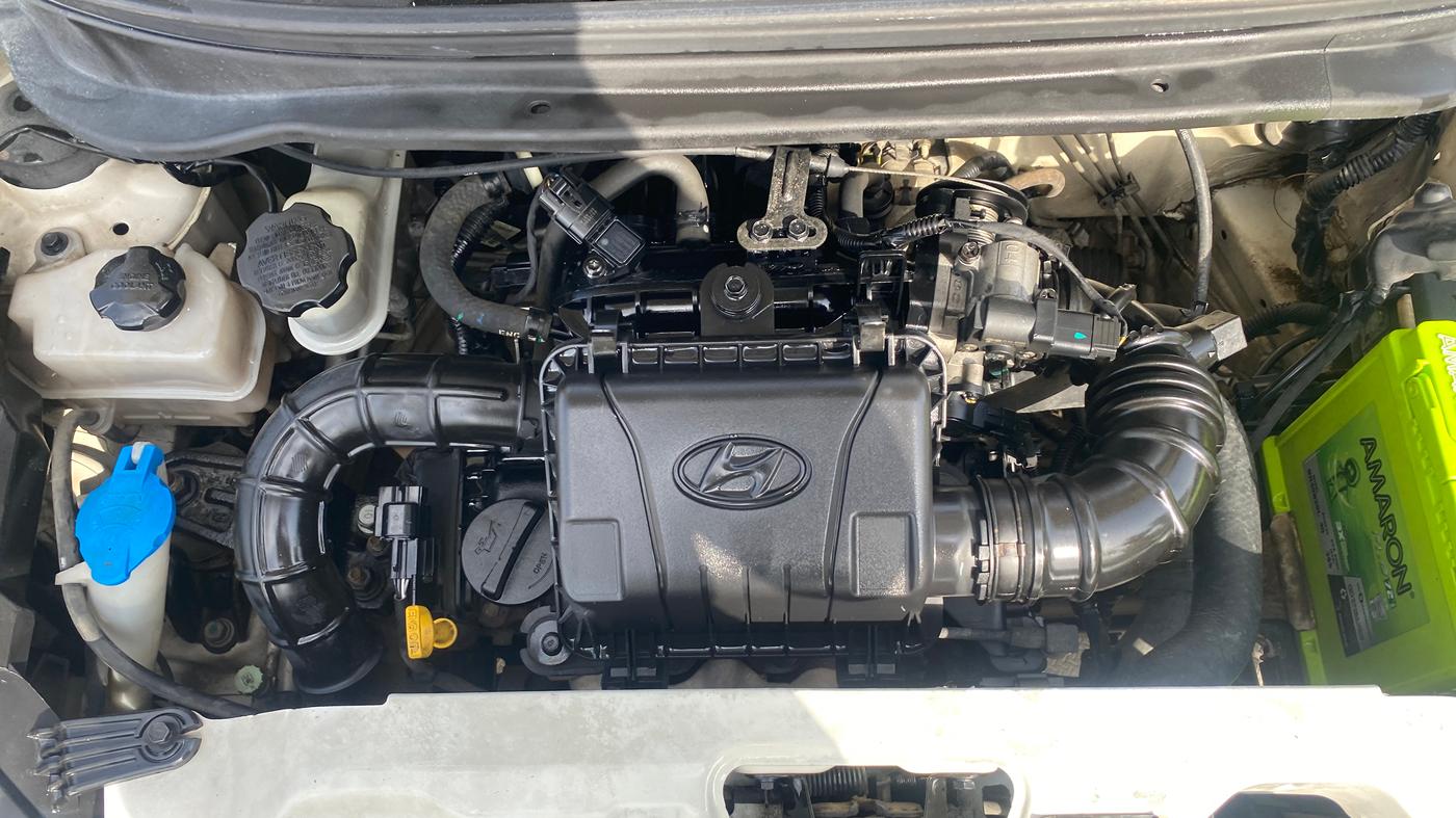 2014 Hyundai Eon ERA +, Petrol, Manual, 45,086 km, Engine View