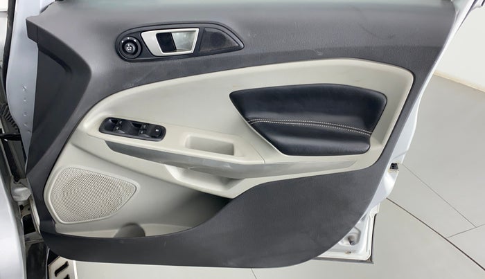 2015 Ford Ecosport 1.5 TITANIUM TI VCT AT, Petrol, Automatic, 90,108 km, Driver Side Door Panels Control