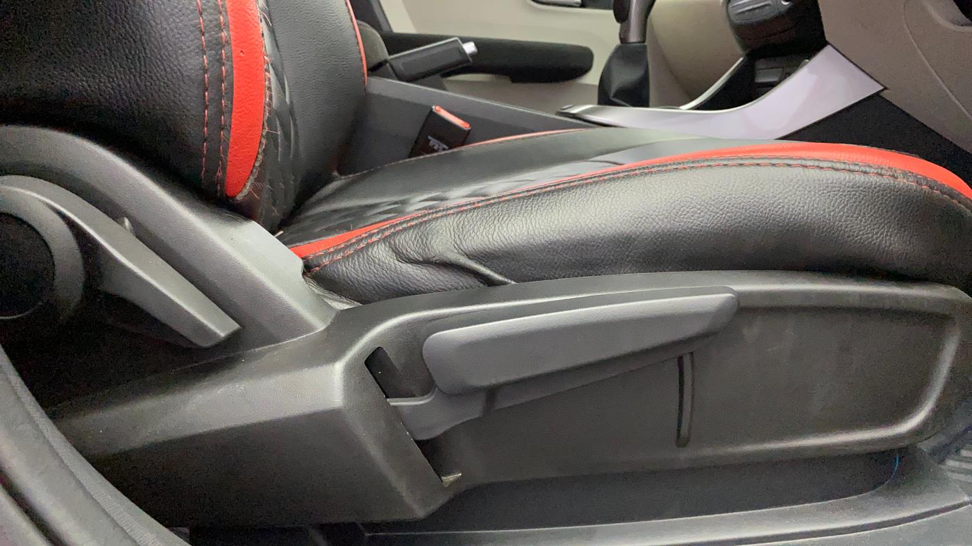 2021 Tata ALTROZ XZ I-TURBO PETROL, Petrol, Manual, 12,958 km, Driver Side Adjustment Panel