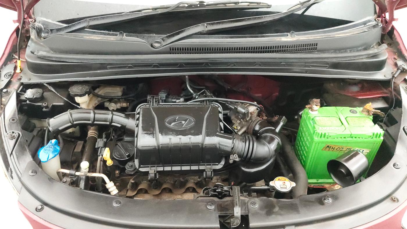 2014 Hyundai i10 MAGNA 1.1, Petrol, Manual, 10,762 km, Engine View