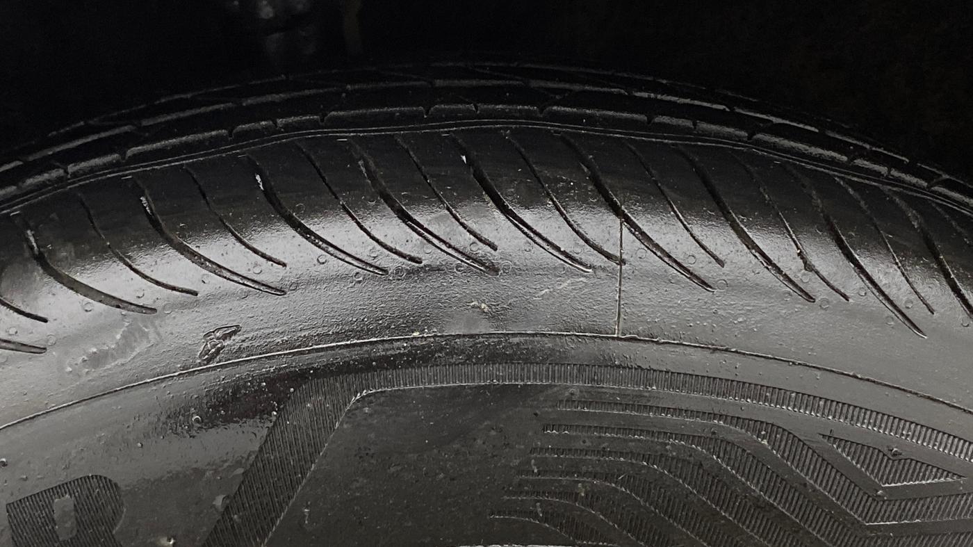 2017 Hyundai Creta E PLUS 1.6 PETROL, Petrol, Manual, 42,751 km, Left Front Tyre Tread