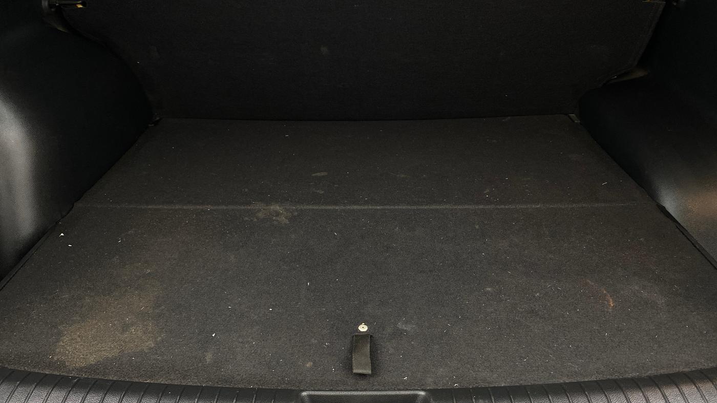2017 Hyundai Creta E PLUS 1.6 PETROL, Petrol, Manual, 42,751 km, Boot Inside