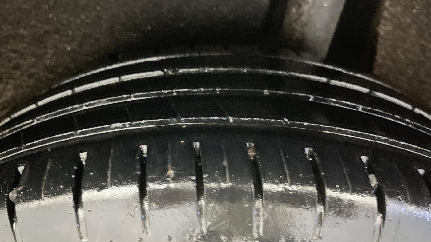 2016 Maruti Baleno ALPHA PETROL 1.2, Petrol, Manual, 27,261 km, Left Rear Tyre Tread