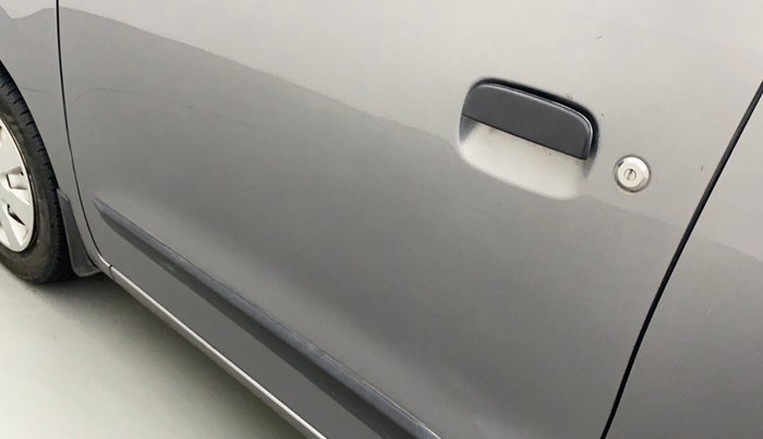 2018 Maruti Wagon R 1.0 LXI CNG, CNG, Manual, 75,535 km, Front passenger door - Slightly dented