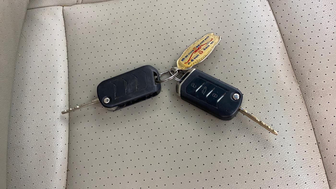 2018 Mahindra MARAZZO M8 7 STR, Diesel, Manual, 1,31,905 km, Key Close Up
