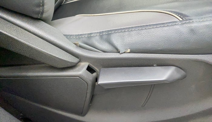 2015 Ford Ecosport TITANIUM 1.5L PETROL AT, CNG, Automatic, 96,644 km, Driver Side Adjustment Panel