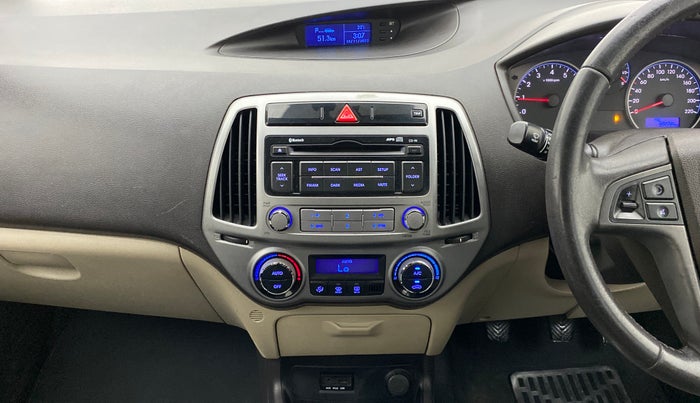 2014 Hyundai i20 SPORTZ 1.2 VTVT, Petrol, Manual, 70,635 km, Air Conditioner