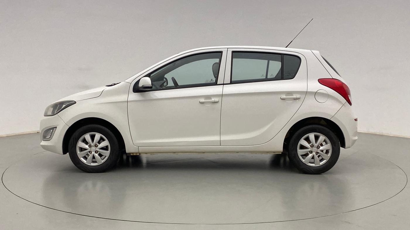 2014 Hyundai i20 SPORTZ 1.2 VTVT, Petrol, Manual, 70,635 km, Left Side