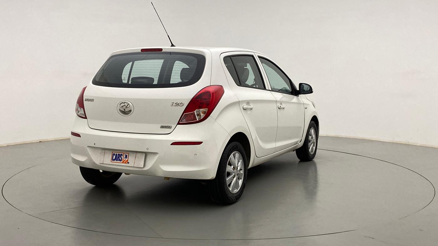 2014 Hyundai i20 SPORTZ 1.2 VTVT, Petrol, Manual, 70,635 km, Right Back Diagonal