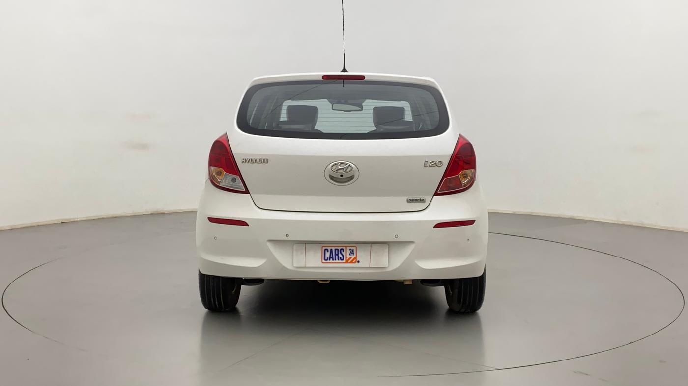 2014 Hyundai i20 SPORTZ 1.2 VTVT, Petrol, Manual, 70,635 km, Back/Rear