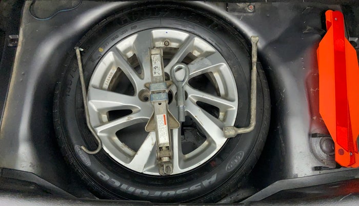 2014 Maruti Swift ZDI, Diesel, Manual, 92,158 km, Spare Tyre