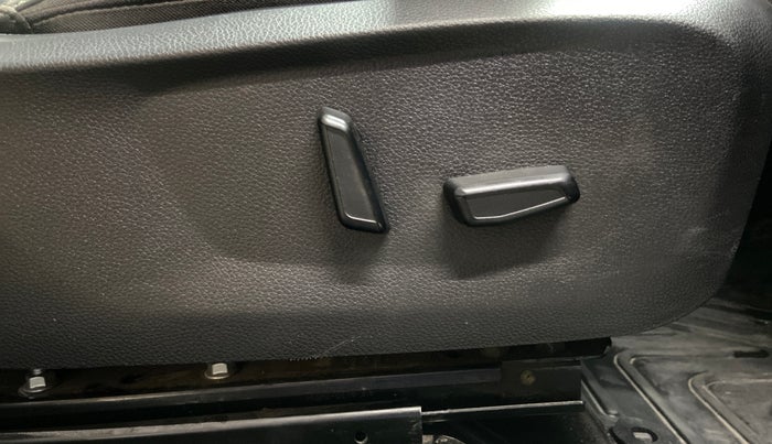 2023 KIA SELTOS  GTX Plus 1.5 Turbo Petrol DCT, Petrol, Automatic, 44,232 km, Driver Side Adjustment Panel