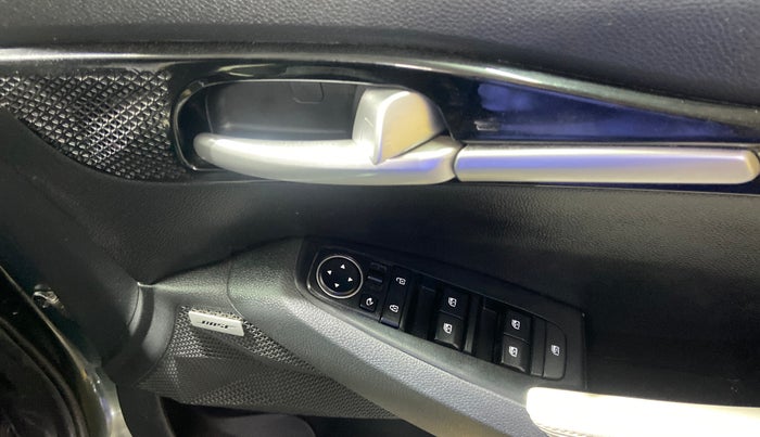 2023 KIA SELTOS  GTX Plus 1.5 Turbo Petrol DCT, Petrol, Automatic, 44,232 km, Driver Side Door Panels Control