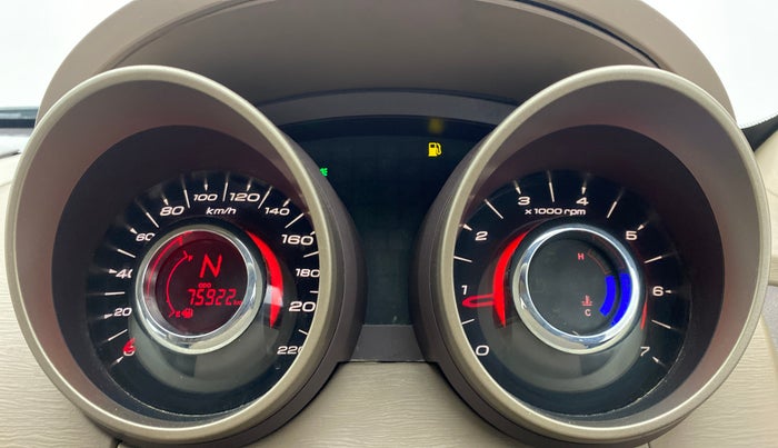 2014 Mahindra XUV500 W6 4X2, Diesel, Manual, 75,922 km, Odometer Image