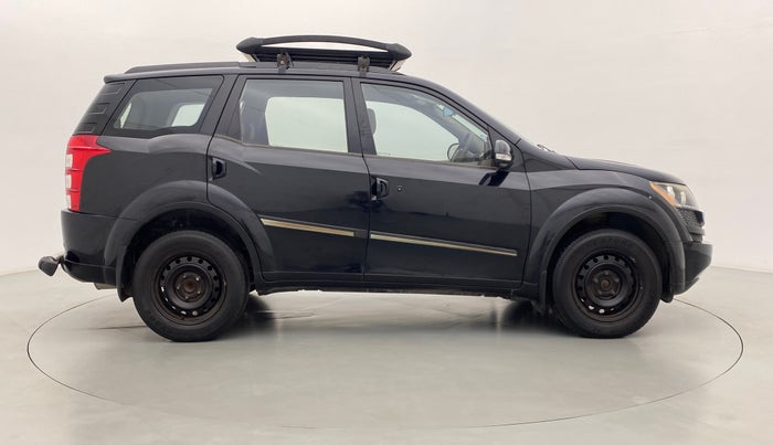 2014 Mahindra XUV500 W6 4X2, Diesel, Manual, 75,922 km, Right Side View