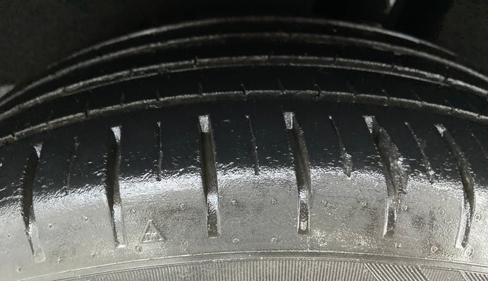 2018 Maruti Baleno ZETA PETROL 1.2, Petrol, Manual, 56,483 km, Left Rear Tyre Tread