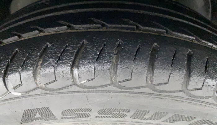 2016 Ford Ecosport 1.5 TITANIUM TI VCT, Petrol, Manual, 53,040 km, Right Front Tyre Tread
