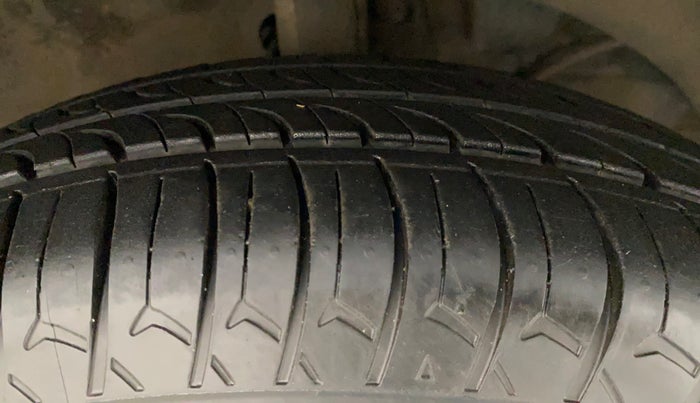 2017 Maruti Dzire VXI AMT, Petrol, Automatic, 34,782 km, Right Front Tyre Tread