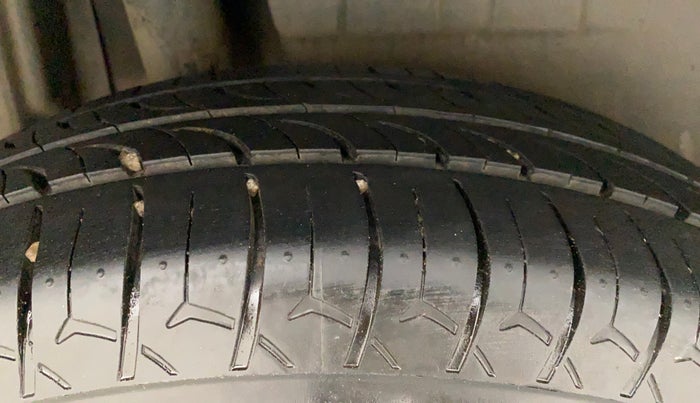 2017 Maruti Dzire VXI AMT, Petrol, Automatic, 34,782 km, Right Rear Tyre Tread