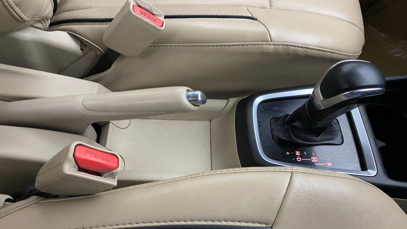 2017 Maruti Dzire VXI AMT, Petrol, Automatic, 34,782 km, Gear Lever