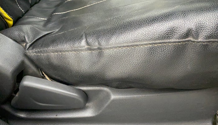 2015 Renault Kwid RXT 0.8, Petrol, Manual, 36,886 km, Driver Side Adjustment Panel