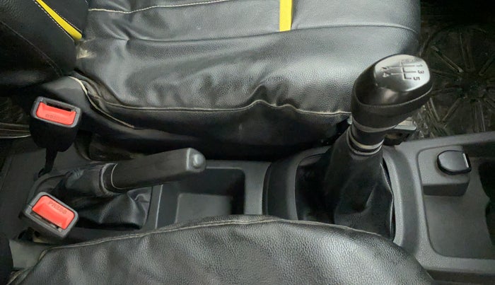 2015 Renault Kwid RXT 0.8, Petrol, Manual, 36,886 km, Gear Lever