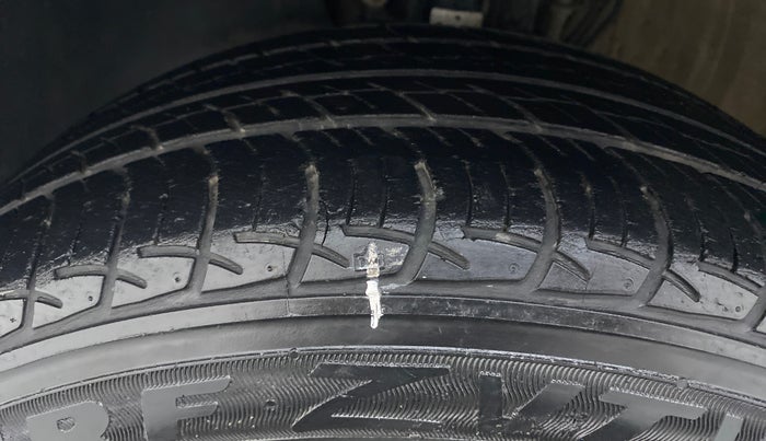 2016 Volkswagen Polo HIGHLINE1.2L PETROL, Petrol, Manual, 40,185 km, Left Front Tyre Tread