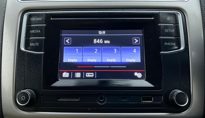 2016 Volkswagen Polo HIGHLINE1.2L PETROL, Petrol, Manual, 40,185 km, Infotainment System