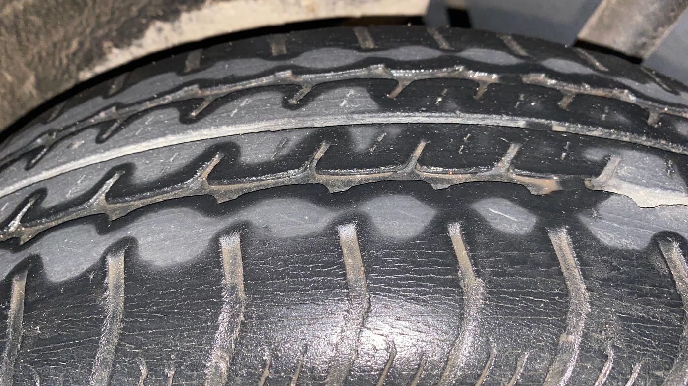 2018 Maruti Wagon R 1.0 VXI, Petrol, Manual, 38,881 km, Left Rear Tyre Tread