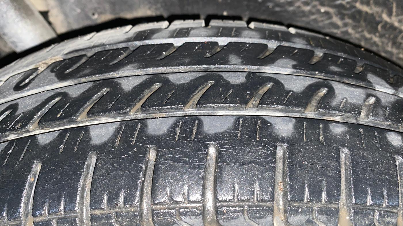 2018 Maruti Wagon R 1.0 VXI, Petrol, Manual, 38,881 km, Right Rear Tyre Tread