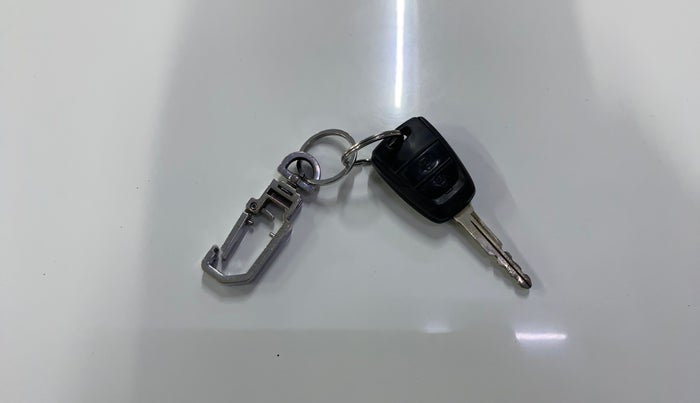 2018 Hyundai Grand i10 SPORTZ 1.2 KAPPA VTVT, Petrol, Manual, 42,162 km, Key Close Up