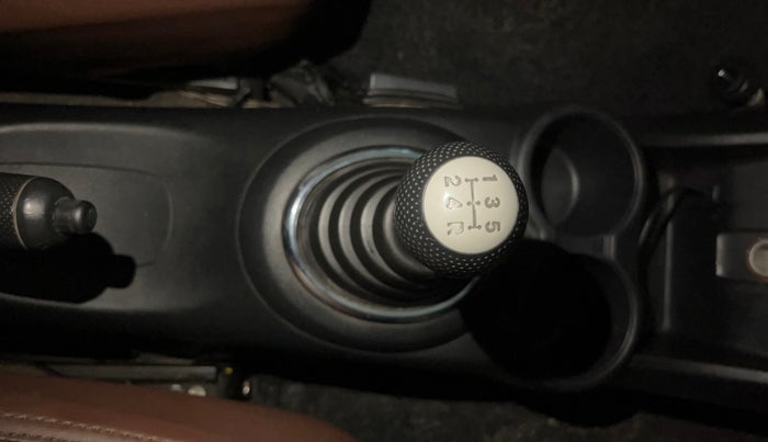 2016 Honda Amaze 1.2L I-VTEC S, Petrol, Manual, 88,804 km, Gear Lever