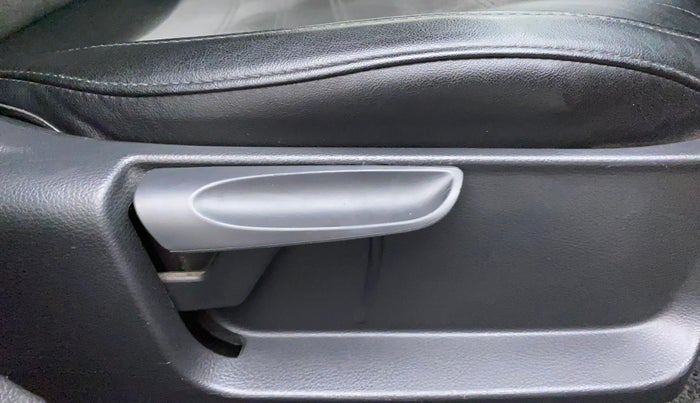 2018 Skoda Rapid STYLE 1.5 TDI AT, Diesel, Automatic, 74,439 km, Driver Side Adjustment Panel